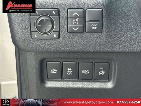 Used 2023 Lexus GX 460 Premium w/ Premium Package AWD/4WD image 26