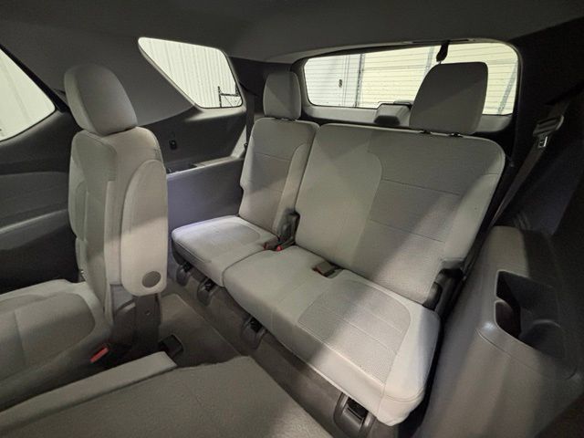 Used 2019 Chevrolet Traverse LT FWD image 11
