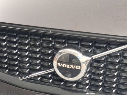 Used 2023 Volvo XC90 T8 Ultimate AWD/4WD image 5