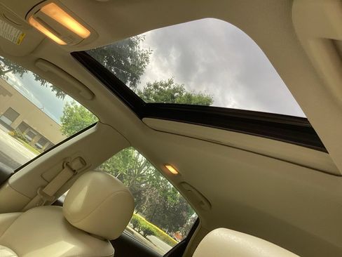 Used 2016 INFINITI QX50 AWD image 3