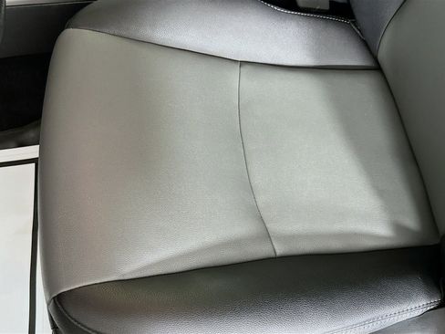 Certified 2023 Toyota 4Runner SR5 Premium w/ Moonroof Package AWD/4WD image 19