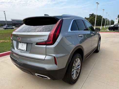 Used 2025 Cadillac XT4 Premium Luxury AWD/4WD image 6