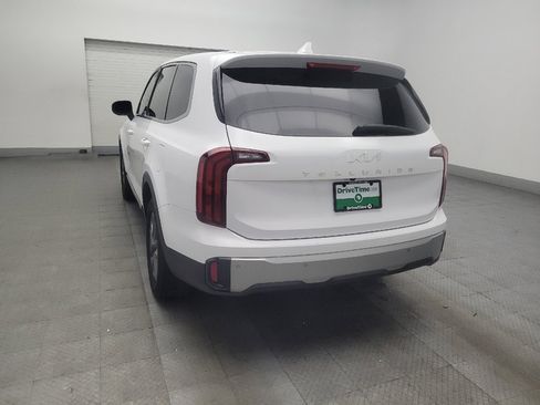 Used 2023 Kia Telluride LX FWD image 5