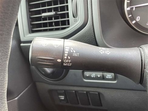 Used 2021 Nissan Titan S w/ S Utility Package image 21