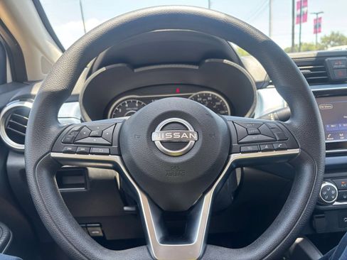 Used 2025 Nissan Versa SV FWD image 25