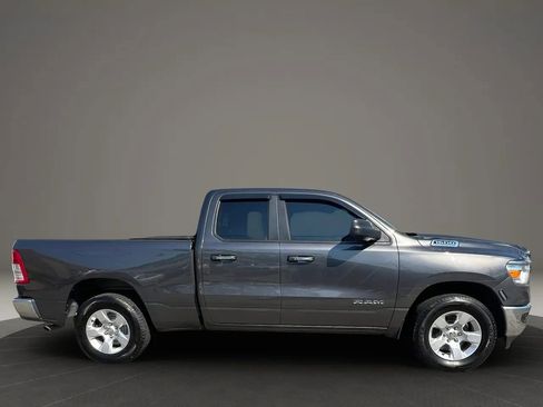Used 2019 RAM 1500 Big Horn AWD/4WD image 4