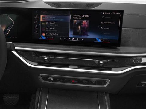 Used 2026 BMW X7 xDrive40i w/ M Sport Package image 7