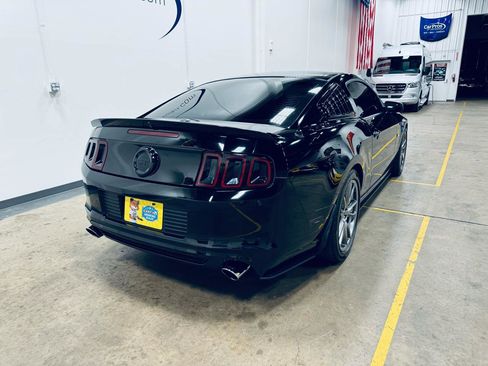 Used 2014 Ford Mustang GT Premium w/ Comfort Package image 4