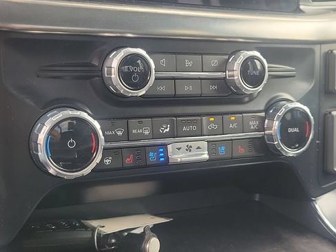 Used 2023 Ford F150 Lariat w/ Trailer Tow Package AWD/4WD image 26