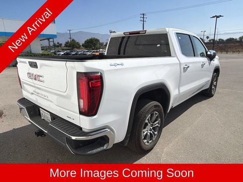 Used 2026 GMC Sierra 1500 SLT AWD/4WD image 3
