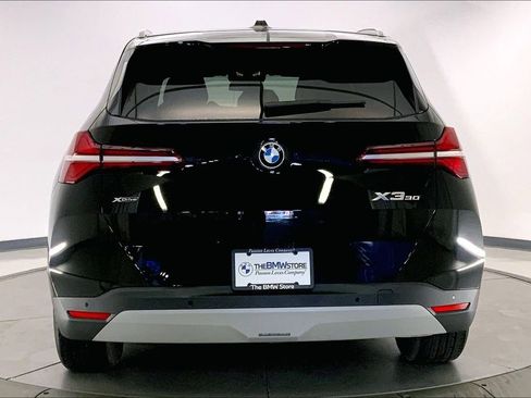 Certified 2025 BMW X3 xDrive30i w/ Premium Package AWD/4WD image 3