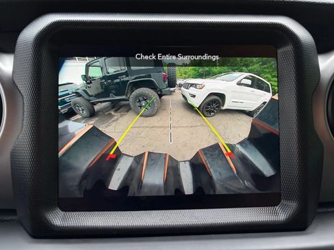 Used 2021 Jeep Wrangler Unlimited Sport AWD/4WD image 34