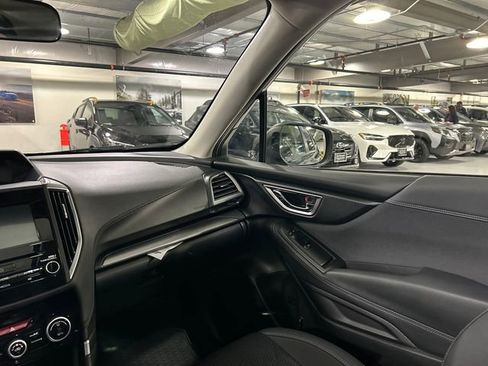 Used 2022 Subaru Forester Premium image 25
