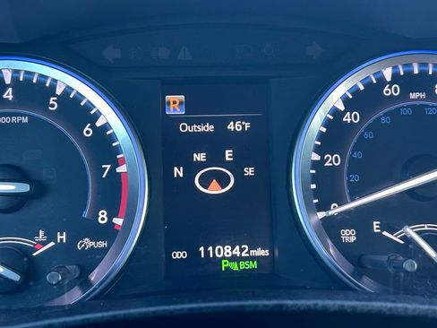 Used 2017 Toyota Highlander Limited image 30