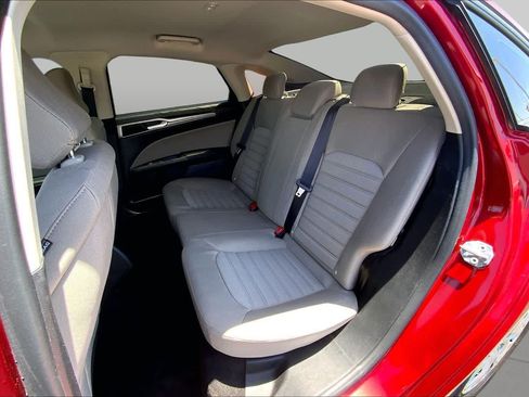 Used 2020 Ford Fusion S FWD image 21