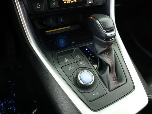 Used 2021 Toyota RAV4 XSE w/ Weather Package image 15