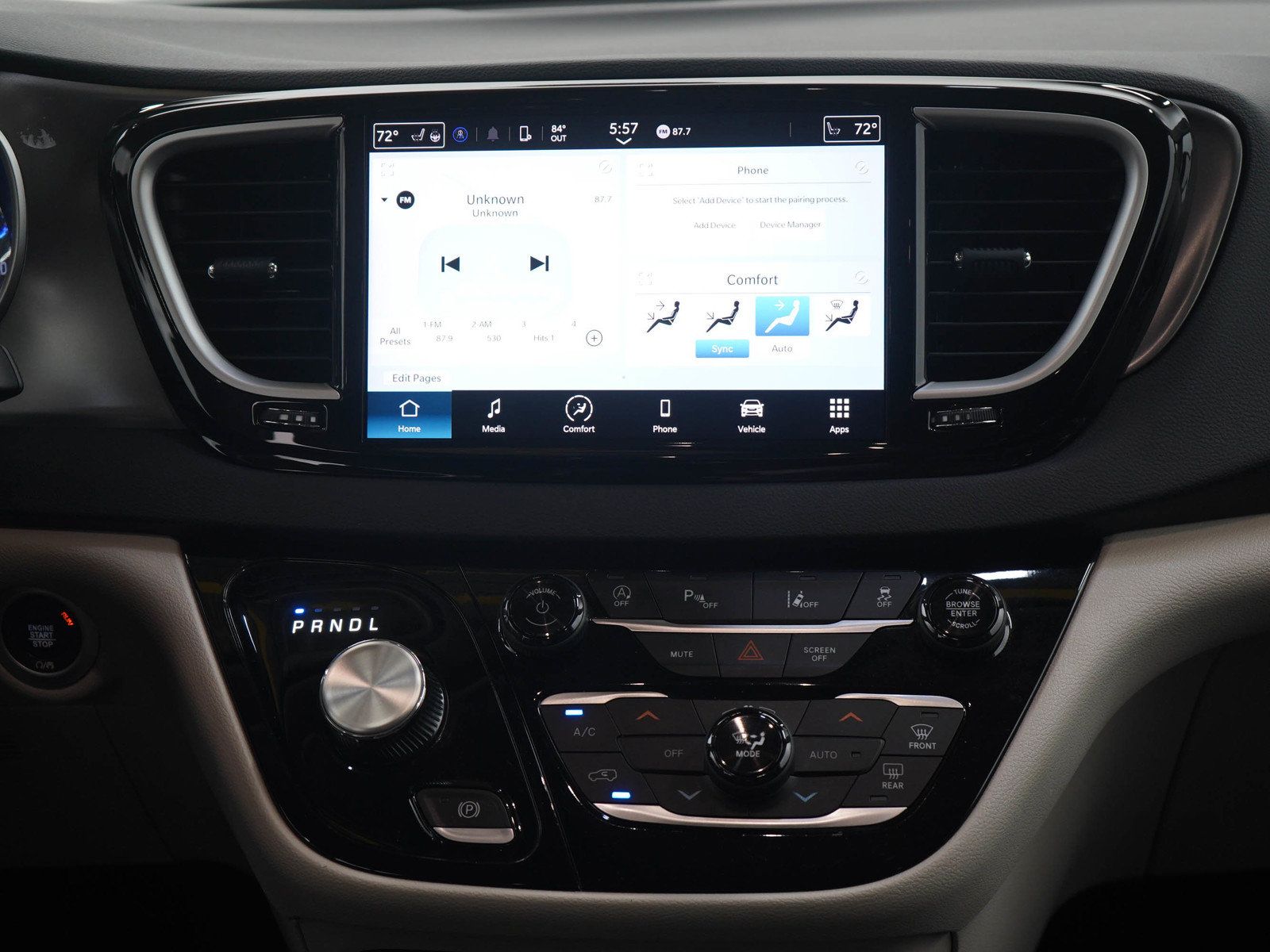Used 2023 Chrysler Pacifica Touring-L FWD image 27