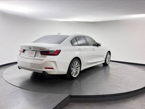 Used 2024 BMW 330i xDrive Sedan w/ Convenience Package AWD/4WD image 8