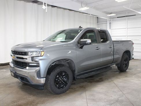 Used 2019 Chevrolet Silverado 1500 LT w/ All-Star Edition image 4