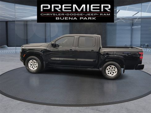 Used 2024 Nissan Frontier SV w/ Technology Package image 5