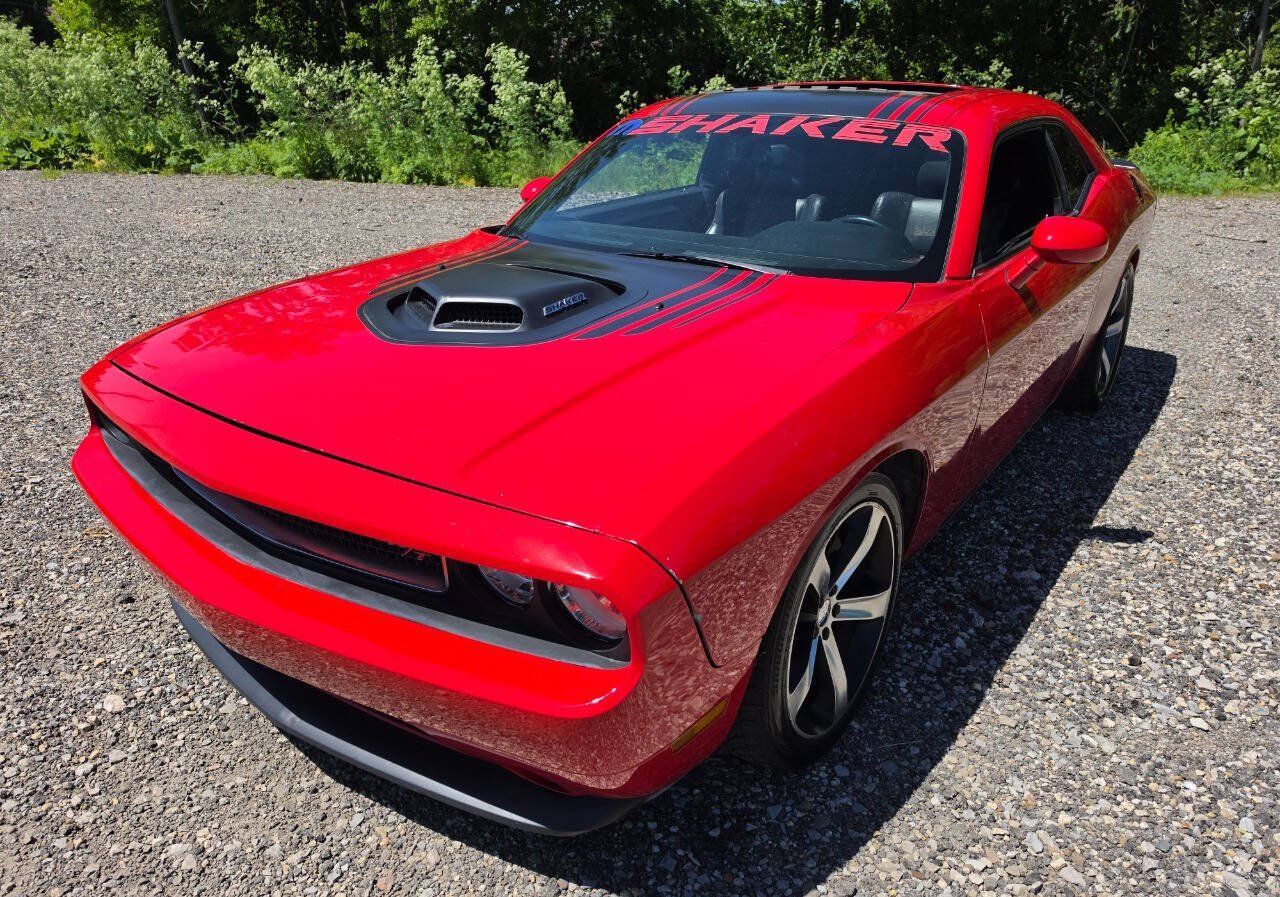 Used 2014 Dodge Challenger R/T RWD image 1