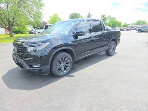 Used 2022 Honda Ridgeline Sport image 3