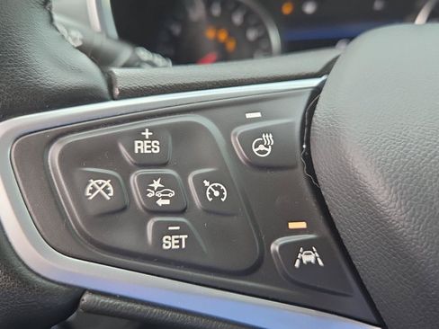 Used 2023 Chevrolet Equinox LT AWD/4WD image 12