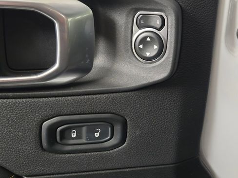 Used 2024 Jeep Wrangler Sahara w/ Technology Group image 13