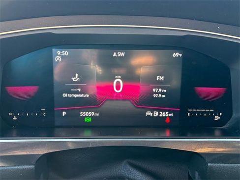 Used 2022 Volkswagen Tiguan SE R-Line image 33