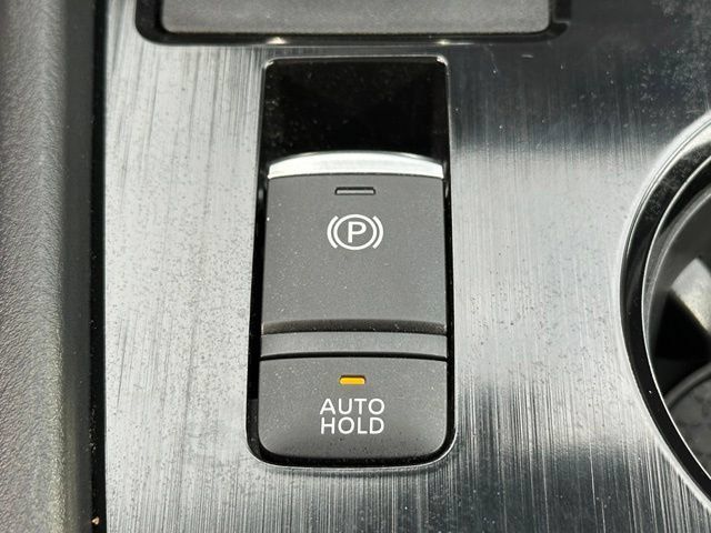 Certified 2025 Nissan Rogue SV AWD/4WD image 37