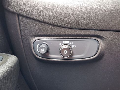 Used 2024 Chevrolet Equinox LT image 22