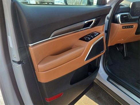 Certified 2024 Kia Telluride SX Prestige X-Line image 6