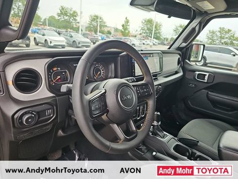 Used 2024 Jeep Wrangler Unlimited Sport AWD/4WD image 9