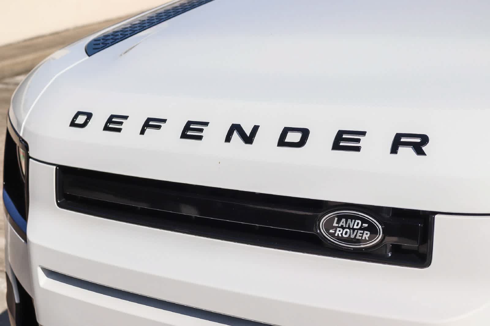 New 2026 Land Rover Defender 110 S AWD/4WD image 10