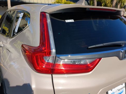 Used 2017 Honda CR-V EX image 12