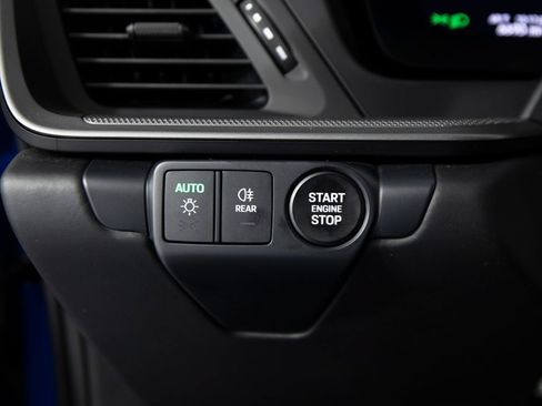 Certified 2025 Porsche 911 Carrera RWD image 35