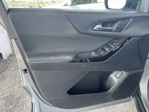 Used 2025 Chevrolet Equinox RS w/ Convenience Package III image 17