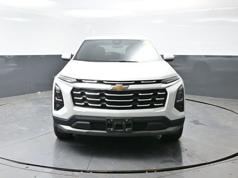 Used 2025 Chevrolet Equinox LT image 8