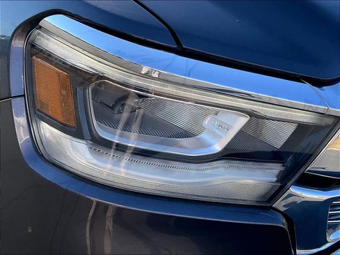 Used 2019 RAM 1500 Laramie image 30