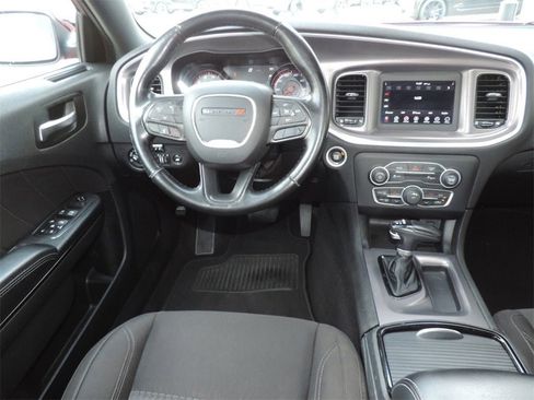 Used 2020 Dodge Charger SXT w/ Blacktop Package image 14