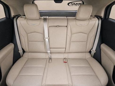 Used 2021 Cadillac XT4 Luxury w/ Cold Weather Package FWD image 13