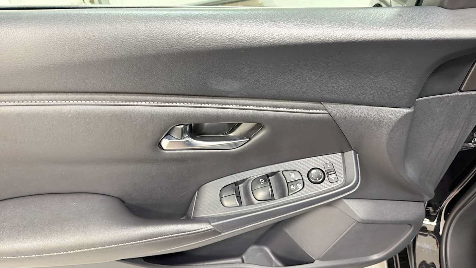 Used 2024 Nissan Sentra SV w/ All-Weather Package FWD image 15