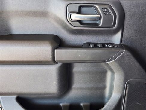 New 2026 Chevrolet Silverado 1500 Custom Trail Boss w/ Dark Appearance Package image 18