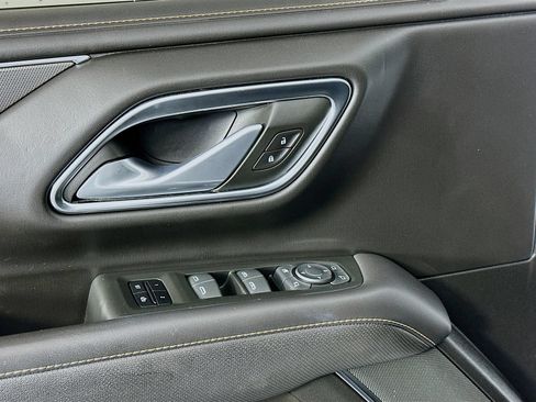 Used 2022 GMC Yukon XL AT4 AWD/4WD image 18