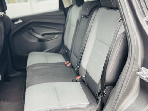 Used 2016 Ford Escape SE image 15