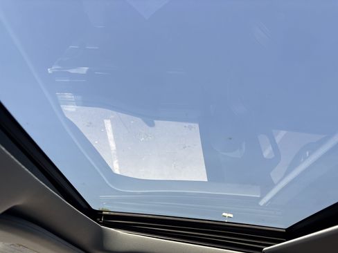 Used 2024 Ford F350 Lariat w/ Camper Package image 29