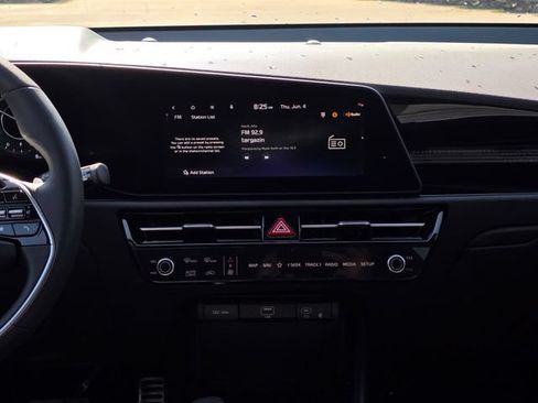 New 2026 Kia Niro Wave w/ Wave Preserve Package FWD image 22
