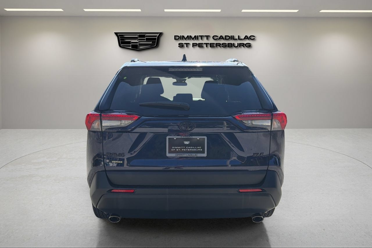 Used 2021 Toyota RAV4 XLE FWD image 4