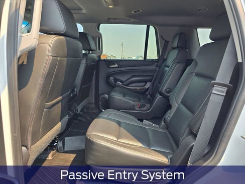 Used 2019 GMC Yukon SLT AWD/4WD image 14