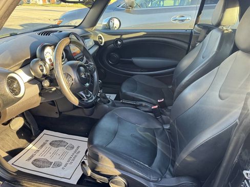 Used 2011 MINI Cooper Convertible image 9